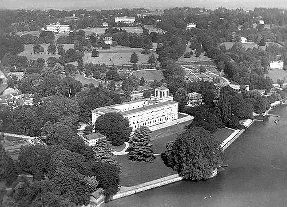 The Centre William Rappard in Geneva, now the WTO's headquarters, soon after it opened in 1926.