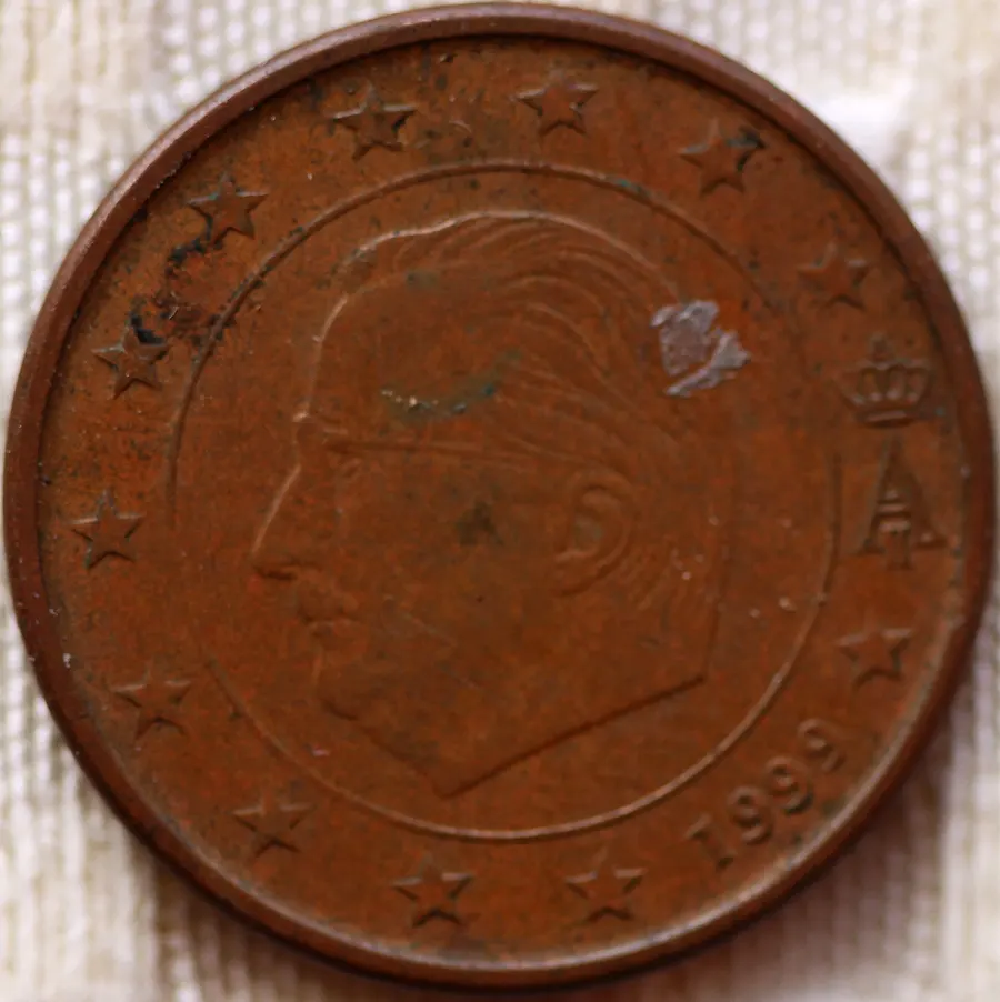 A Belgian one-cent euro coin dated 1999.