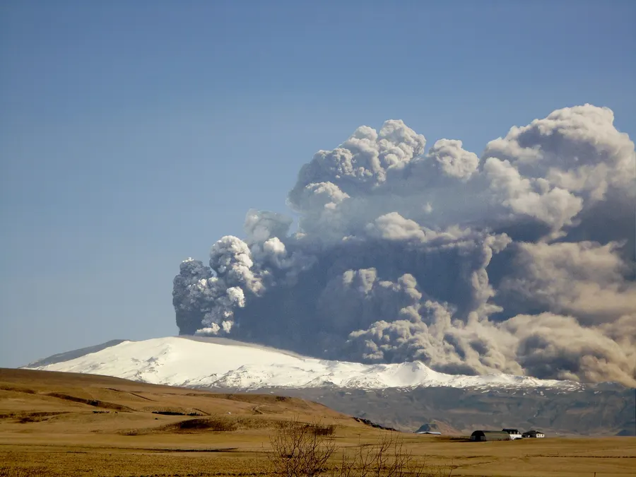Eyjafjallajökull erupting on 17 April 2010.