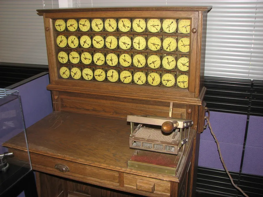 A Hollerith census tabulator, the kind of machine used to count the 1900 US census.