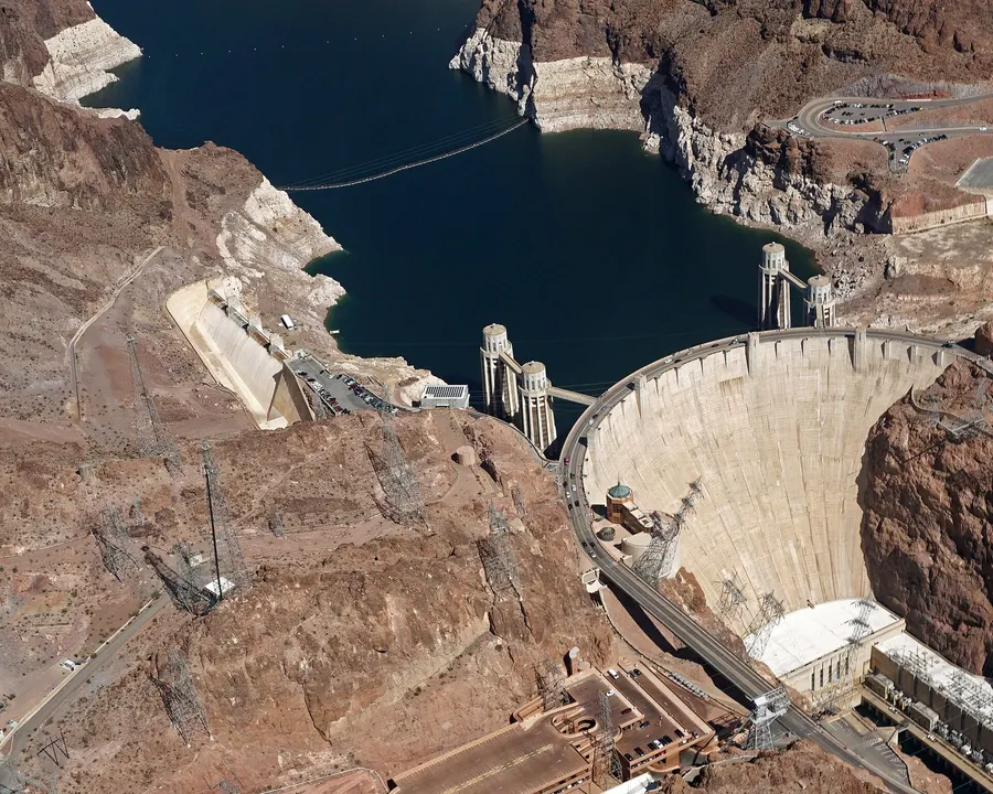 Hoover Dam and Lake Mead from the air, 2017.