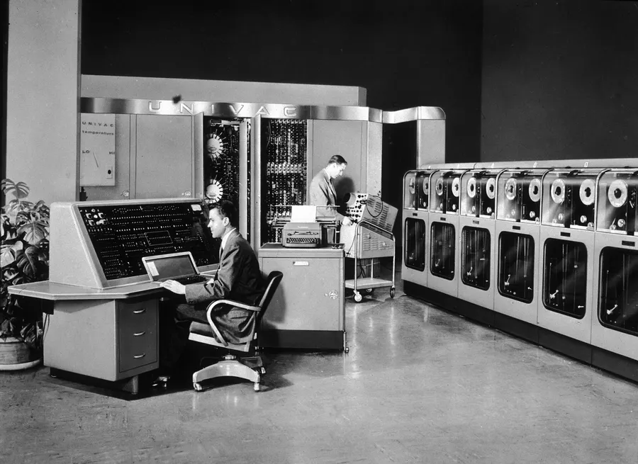 UNIVAC I at its dedication for the US Census Bureau, with an operator at the console