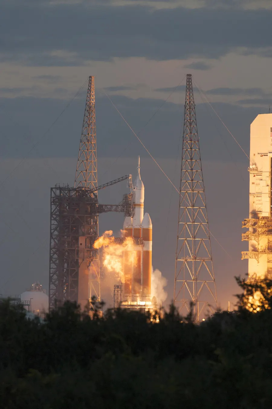 A Delta IV Heavy rocket lifts off from Cape Canaveral carrying the Orion spacecraft on its first flight, 5 December 2014.