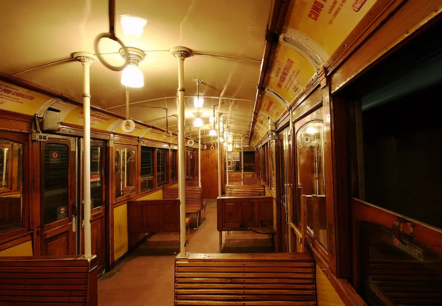 Inside one of the Belgian-built La Brugeoise carriages of Line A, photographed in 2008.