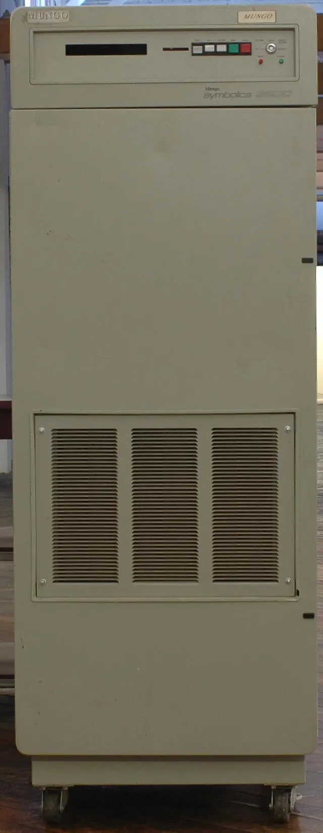 A Symbolics 3600 Lisp machine, a computer made by the company that registered the first .com name.