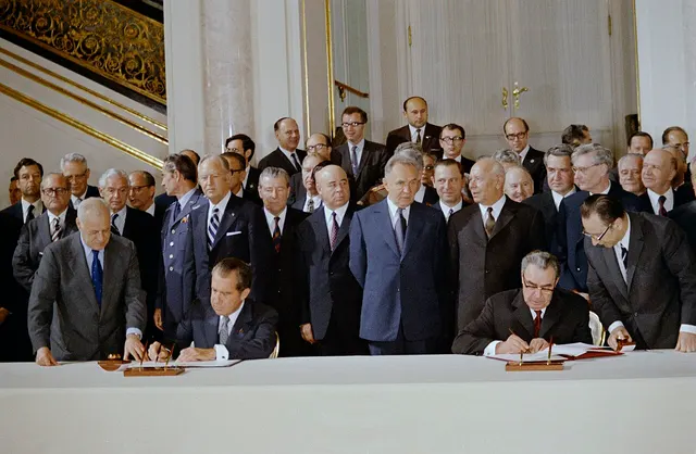 Richard Nixon and Leonid Brezhnev sign the agreements that came out of the talks, Moscow, 26 May 1972.