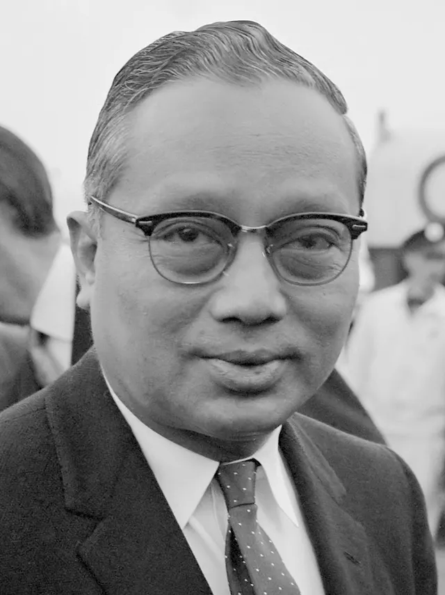 U Thant at a press conference at Schiphol airport, 1963.